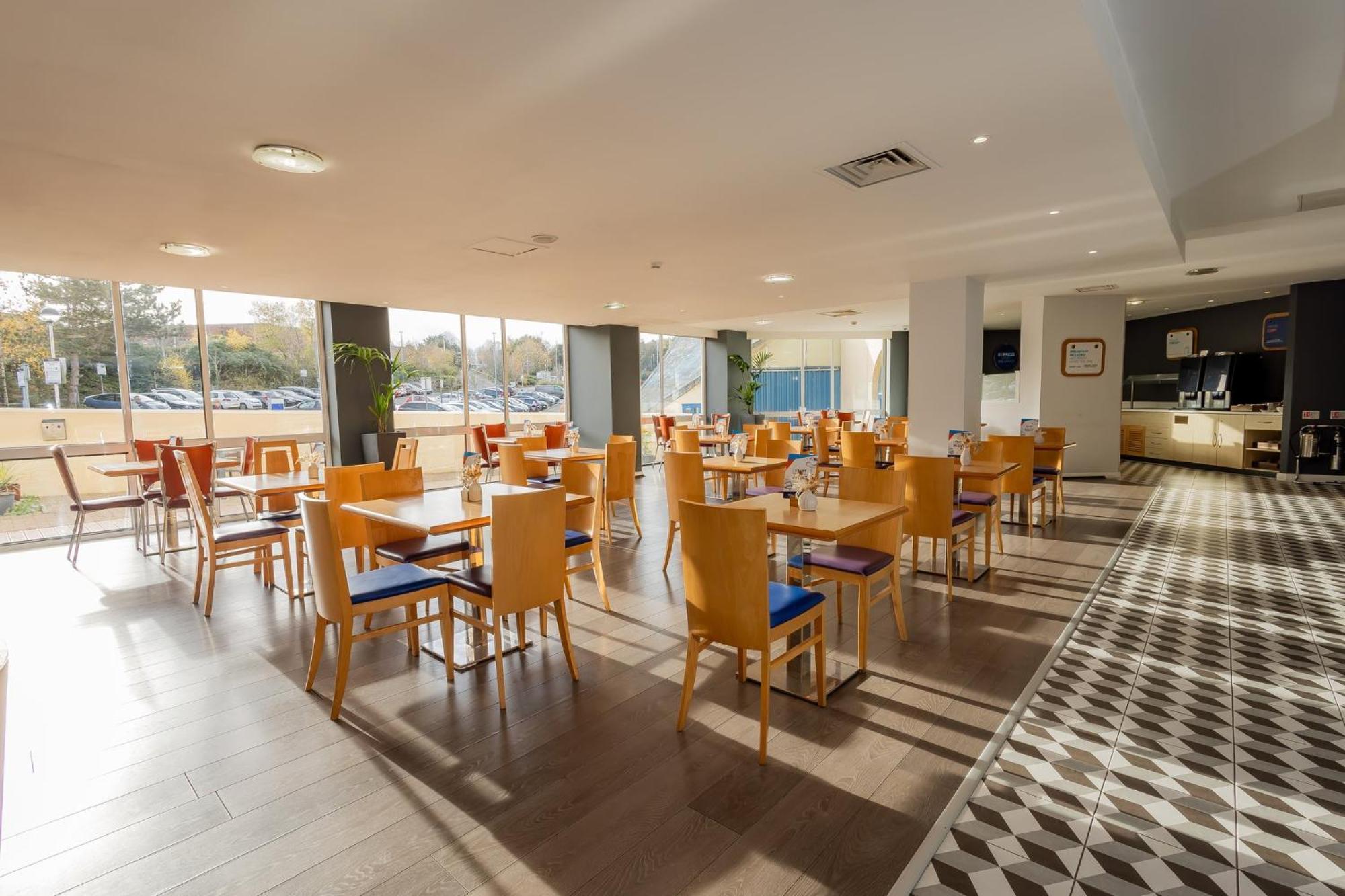Holiday Inn Express Norwich By Ihg Drayton  Ngoại thất bức ảnh